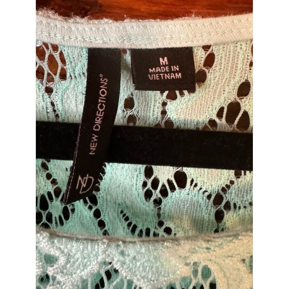 New Directions Mint Green Blouse Size Medium - Picture 6 of 7